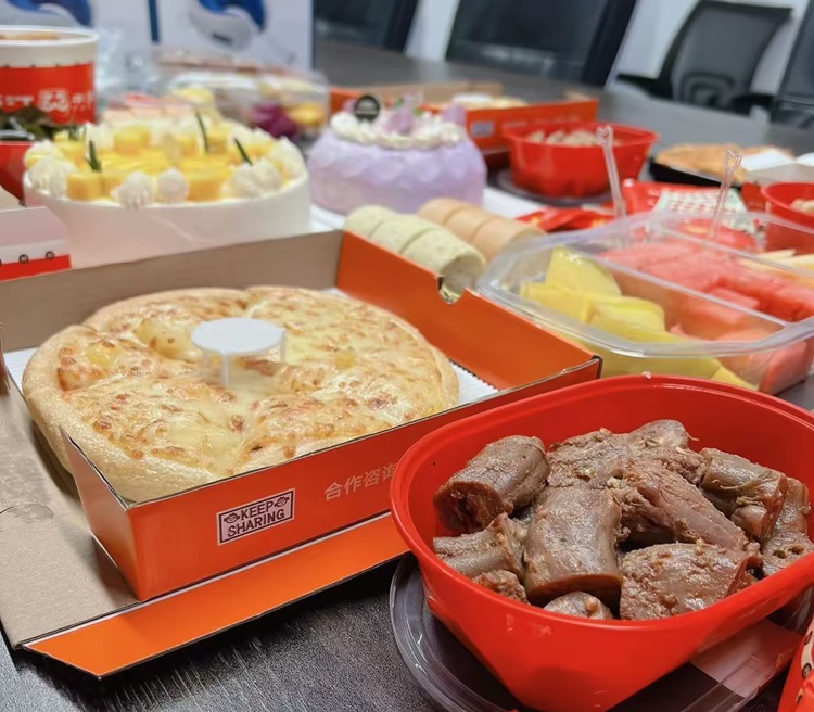 公司生日會：歡樂與團隊精神的盛宴