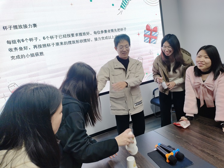 公司生日會：歡樂與團隊精神的盛宴